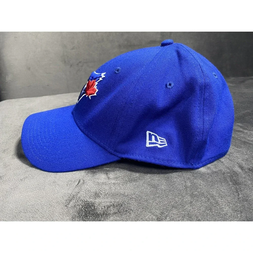 Toronto Blue‎ Jays Hat Cap Fitted Mens Med/Large Blue White MLB Baseball New Era